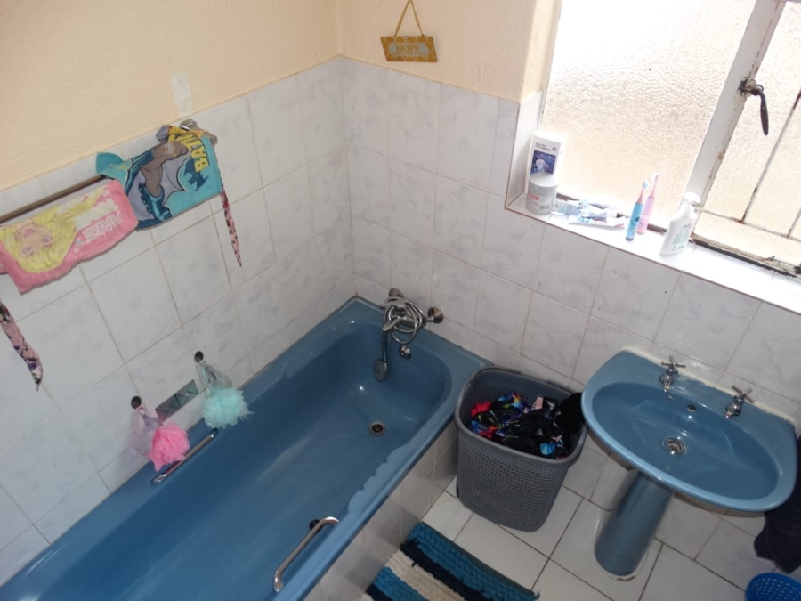 3 Bedroom Property for Sale in Geelhoutpark North West